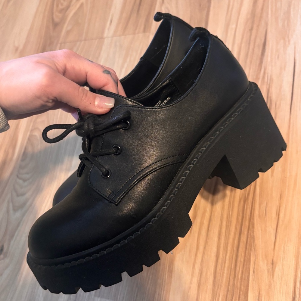 Madden Girl Black Platform Shoes - Picture 3 of 8